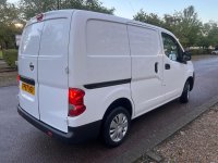 NISSAN NV200